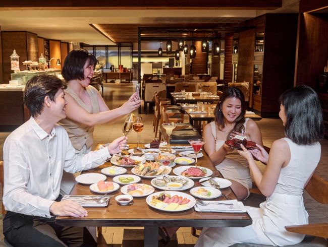 Dine & Drink Package