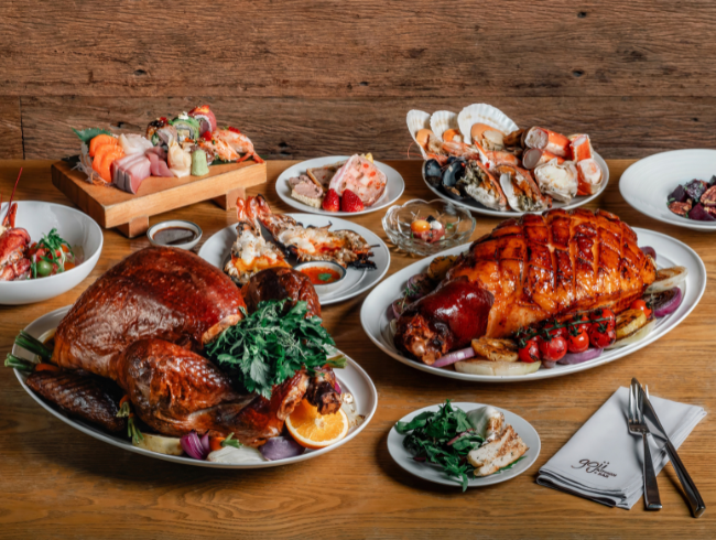 บุฟเฟต์มื้อเย็นวันคริสต์มาสอีฟ